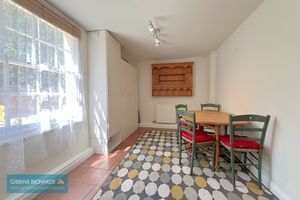 Kitchen/Diner- click for photo gallery